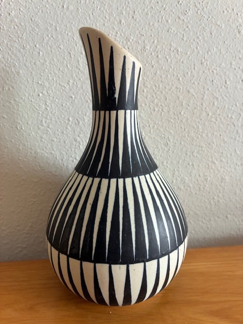 Kupittaan Savi Finland 1950s Hand Painted Vase Linnea Lehtonen Scandinavian