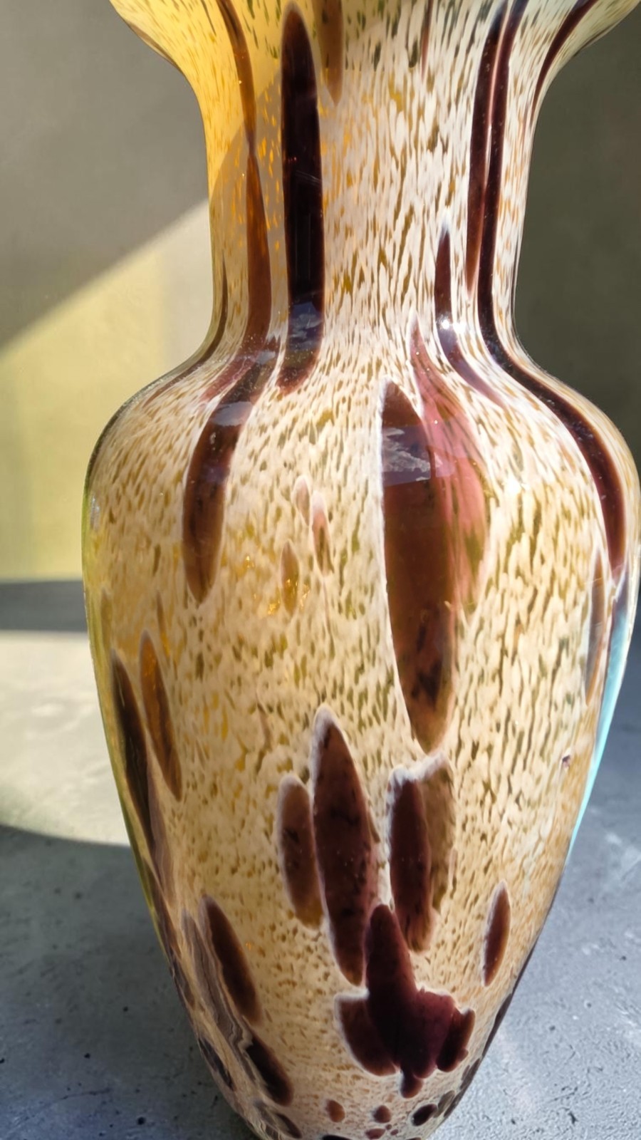 Maestri Vetrai Murano 14.5” Hand Blown Large Art Glass Vase Gold Flake Italy