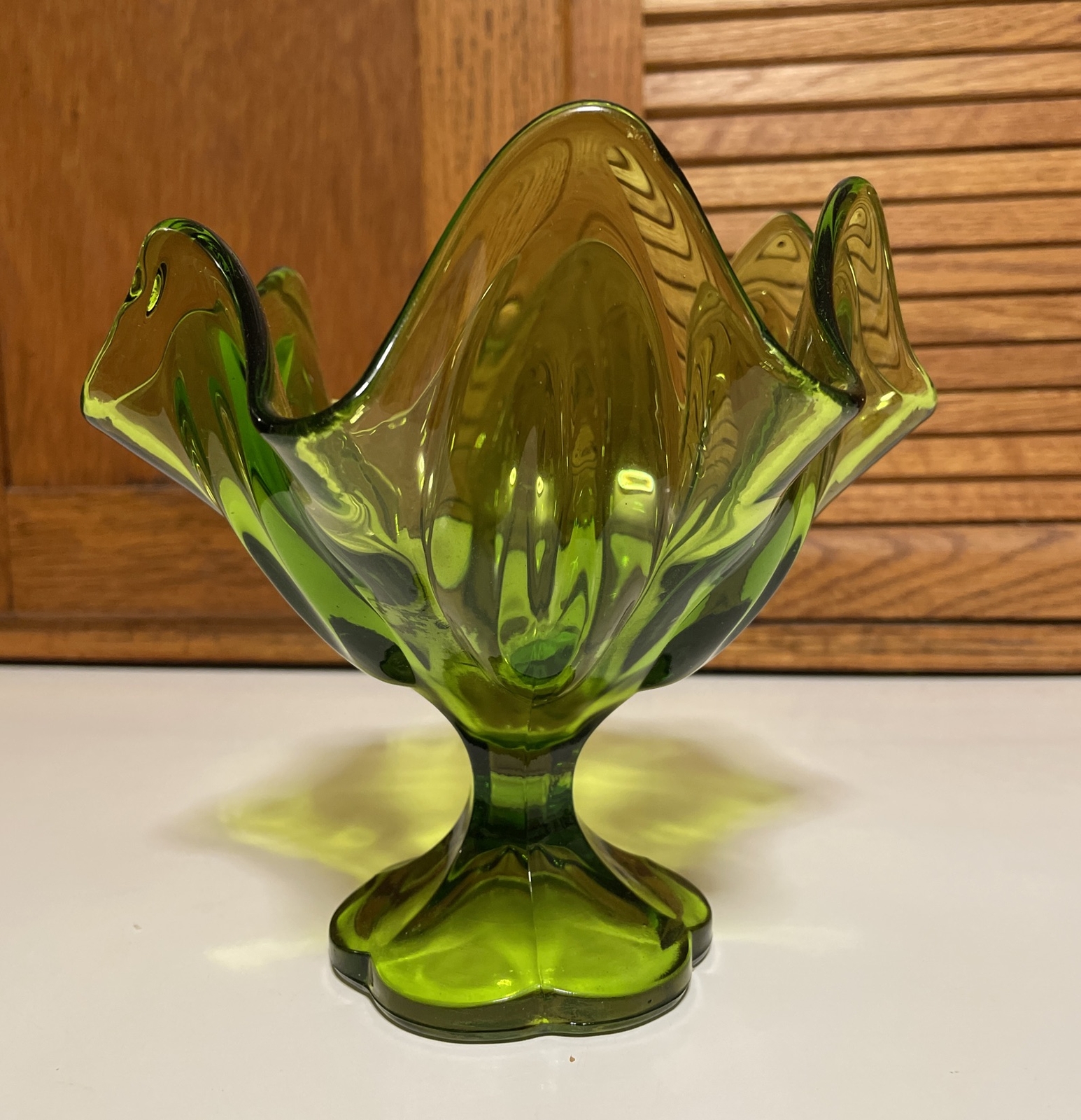 L E SMITH Green Swung Stretched Glass Compote Pedestal Bowl MCM 6″ inches