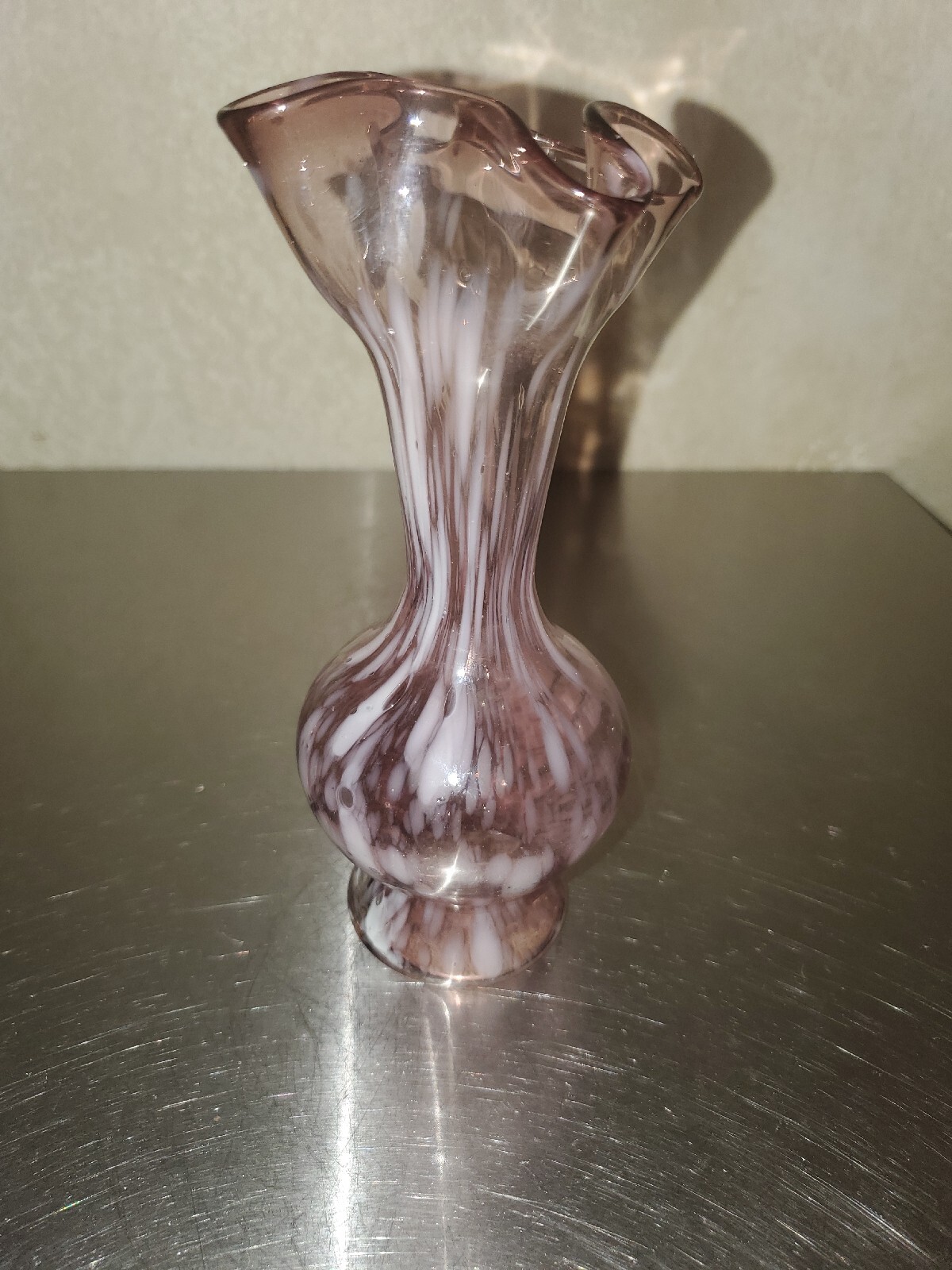 Beautiful 6.5″ Tall Purple Plum & White Art Glass Bud Vase