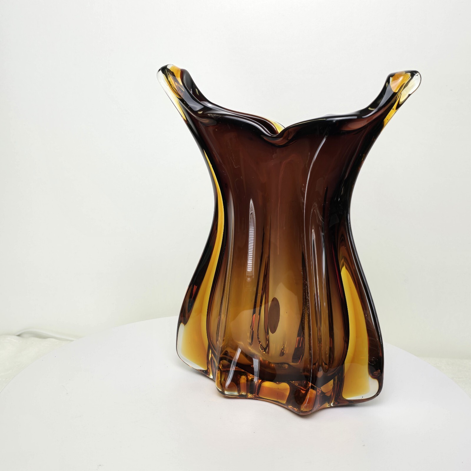 Vintage Venetian J.I. CO Hand Blown Art Glass Made in Italy Tall 9.25″