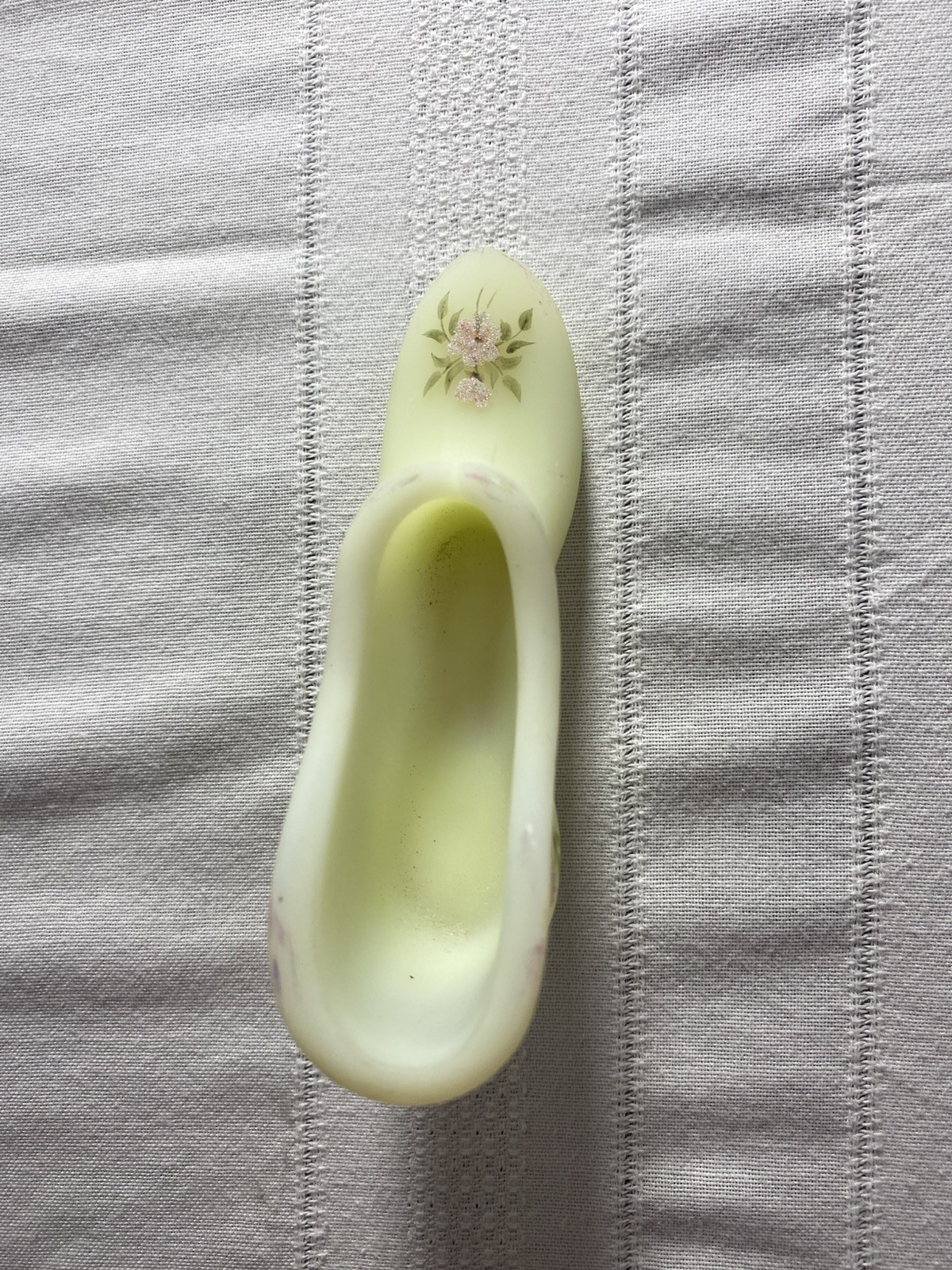 FENTON CUSTARD SLIPPER ROSE FLOWER HAND PAINTED SIGNED