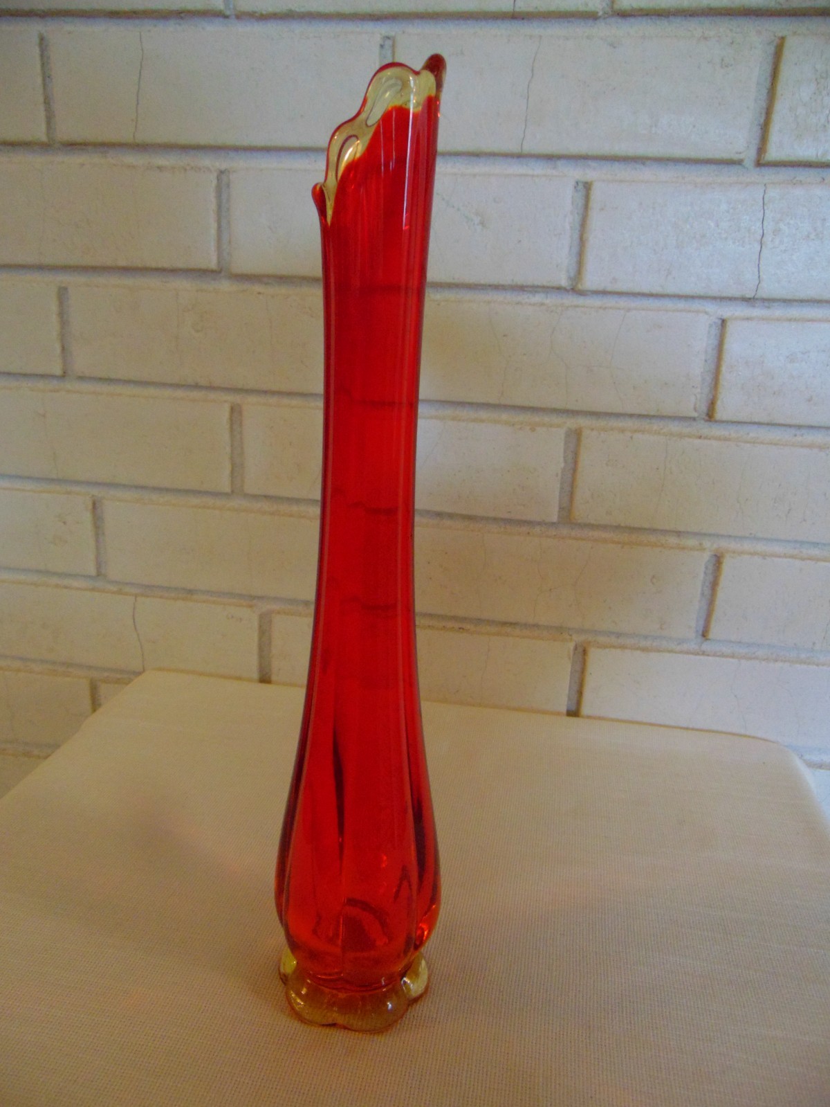 Vintage Amberina Vase L.E.Smith Mid Century Modern 13-1/8 inch 6 Petal