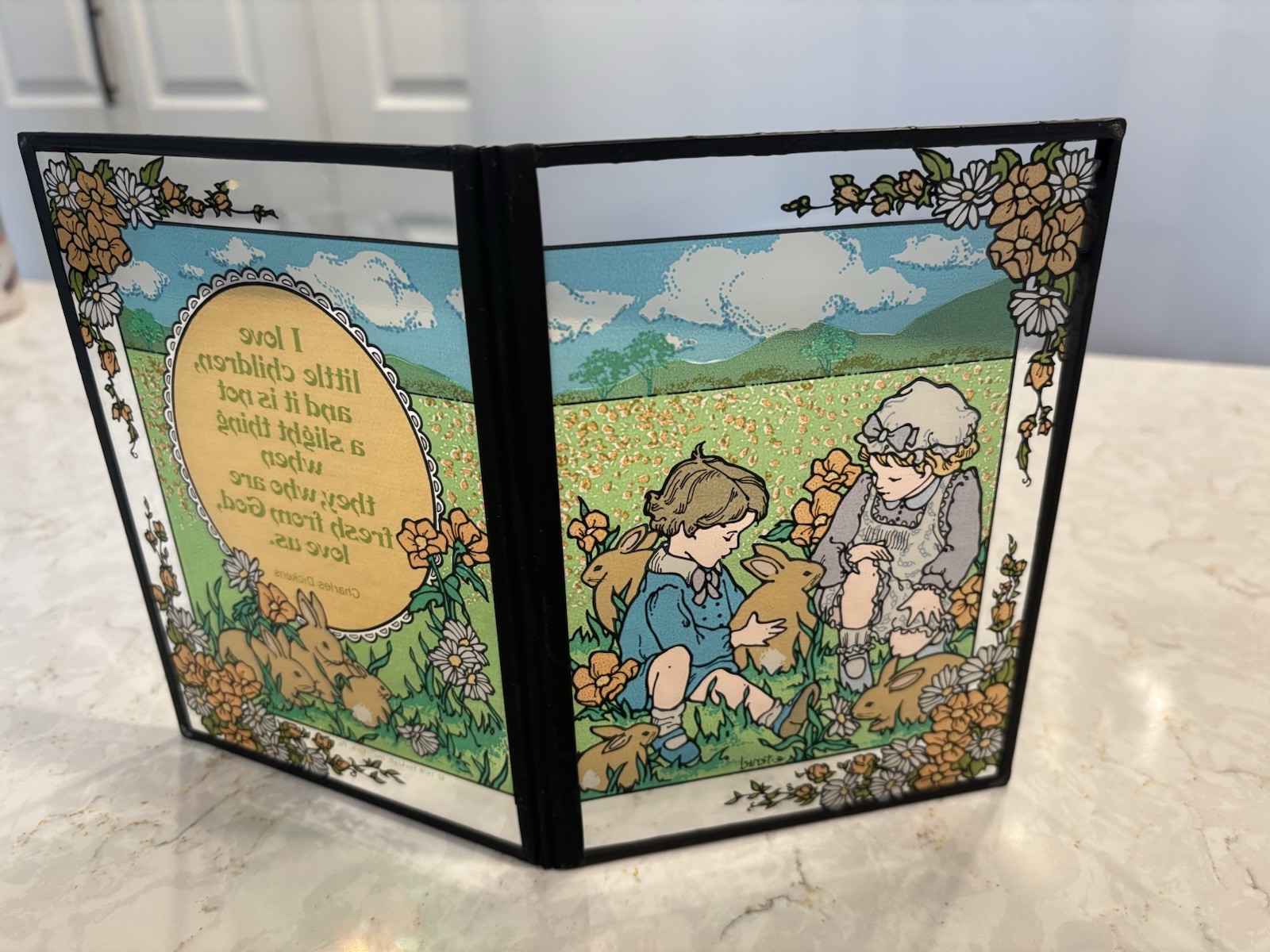 Vintage 1978 Yorkraft Charles Dickens Folding Stained Glass Style Table Screen