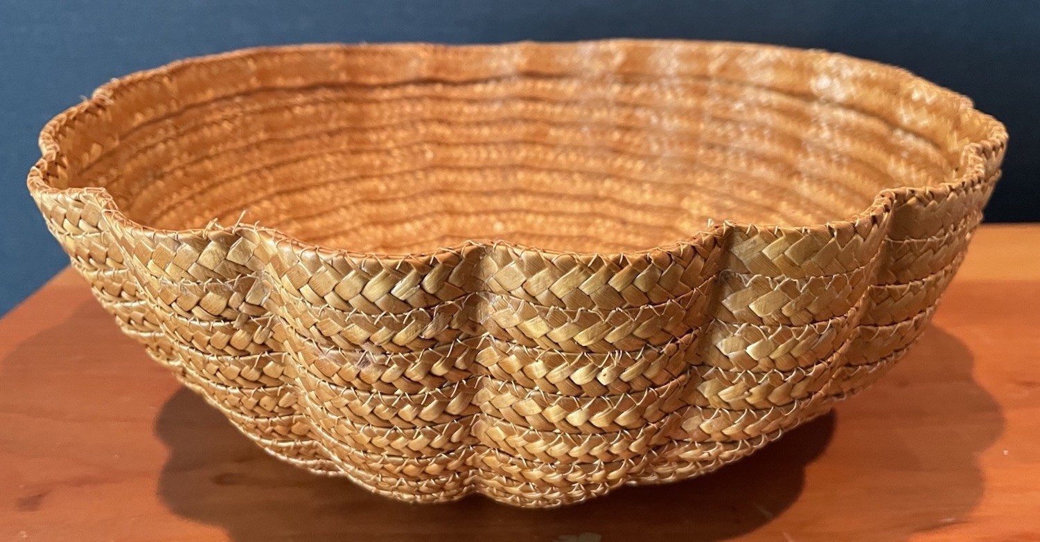 Vintage Rosenthal Netter 1960’s Scalloped Basket Made in Italy 10″