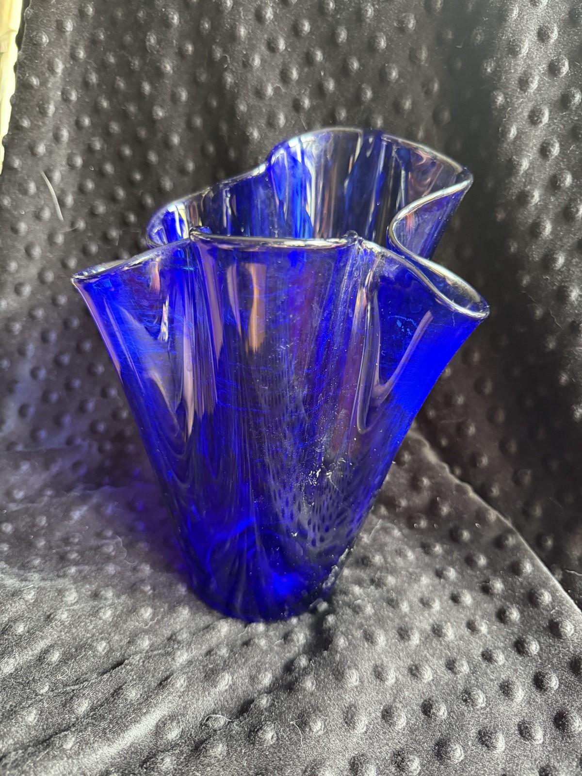 Vintage Mid Century Murano Style Handkerchief Ruffle Cobalt Blue Vase 9.75″