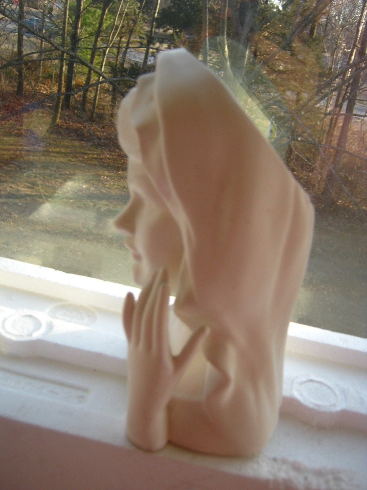 White Jackie Kennedy 6 inch head vase headvase.(up)
