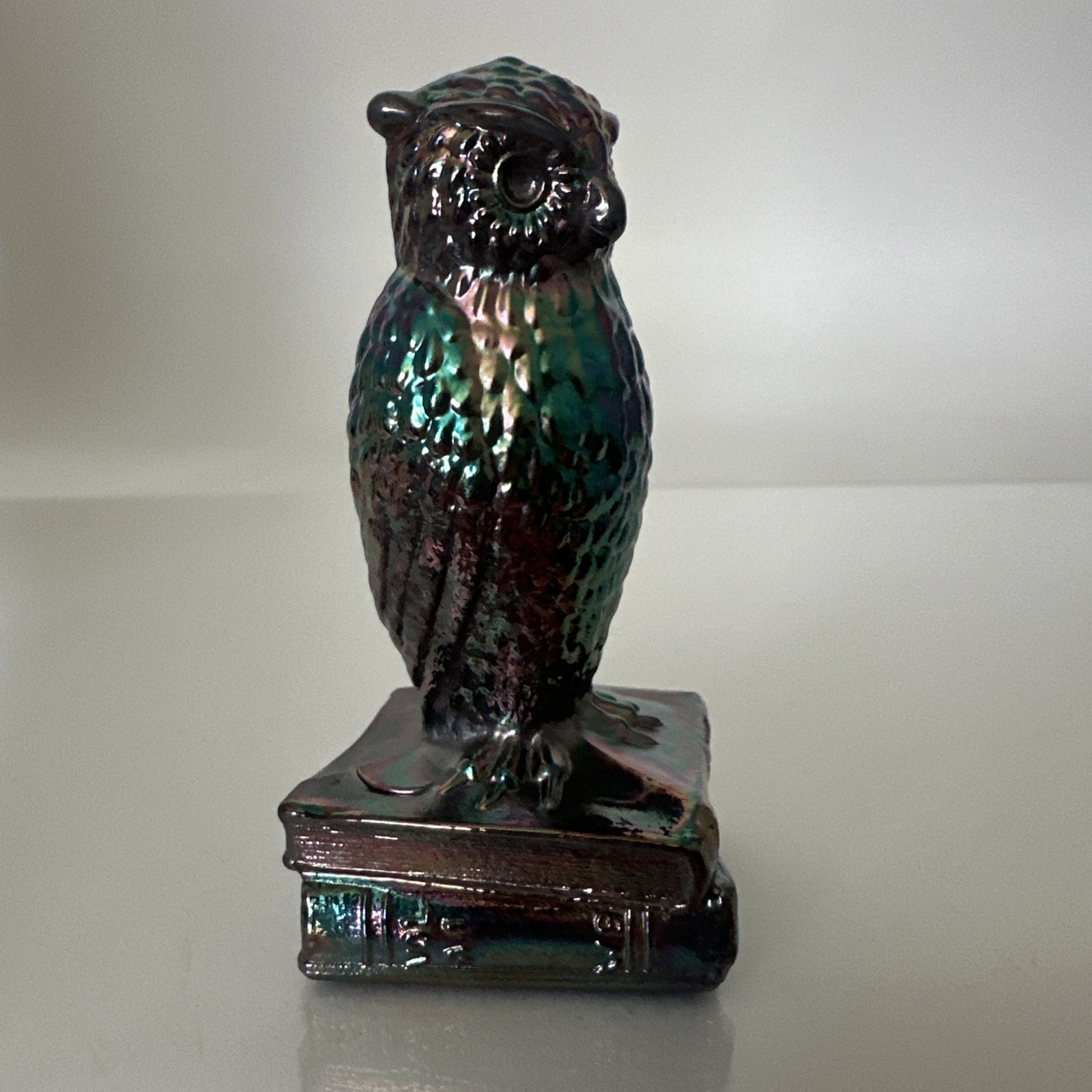 VINTAGE DEGENHART GLASS OWL DARK COBALT CARNIVAL RAINBOW FIGURINE RARE COLOR