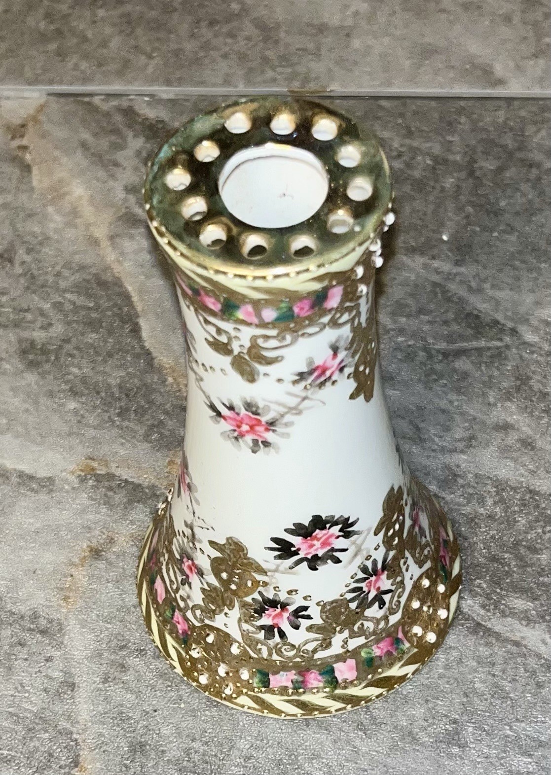Herend Hand Painted Porcelain Vase White Gold Pink Green Floral Pattern(H)