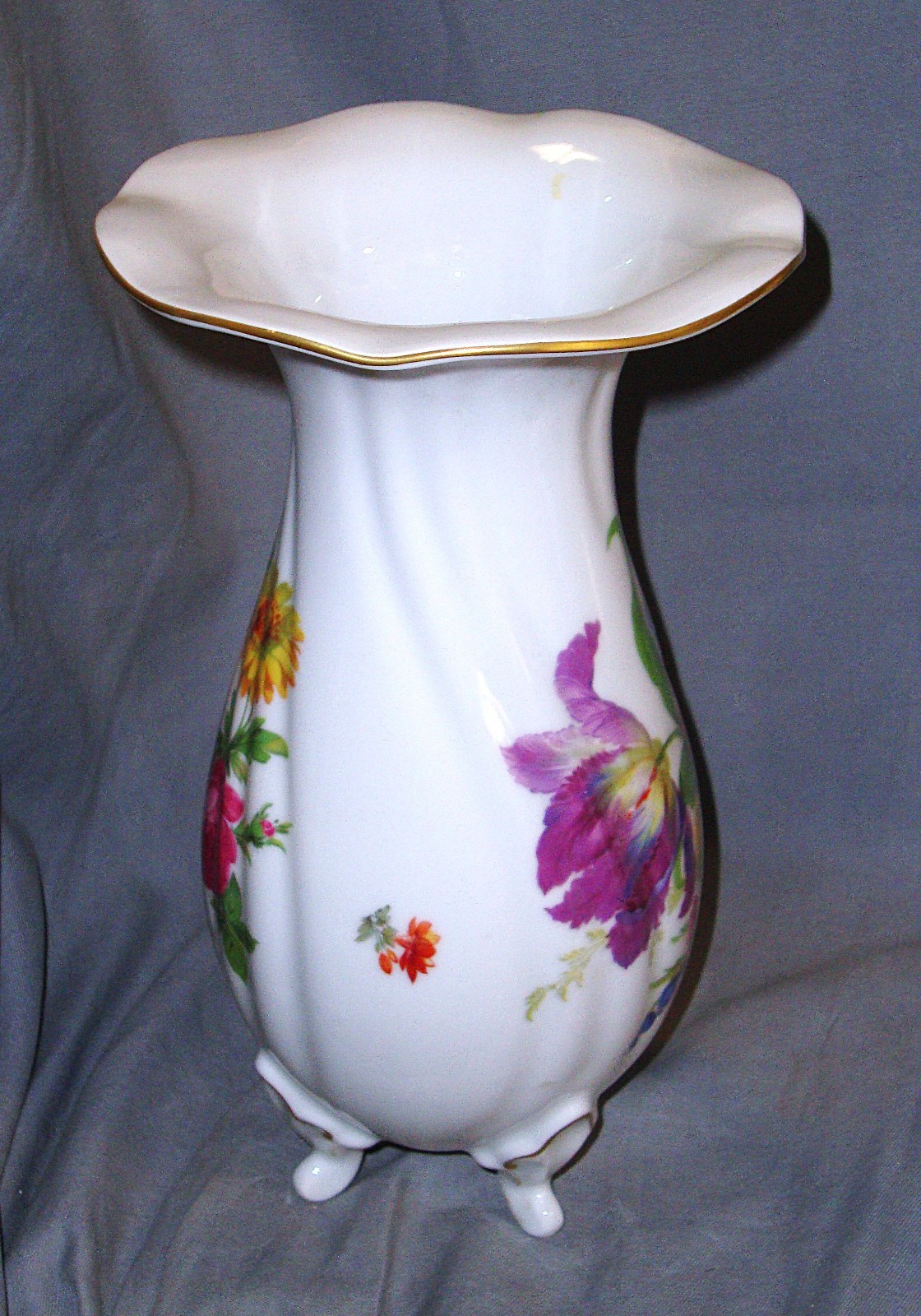 Decorative Porcelain Vase Weimar Thüringen Gold Rim Flower Decor 26 cm