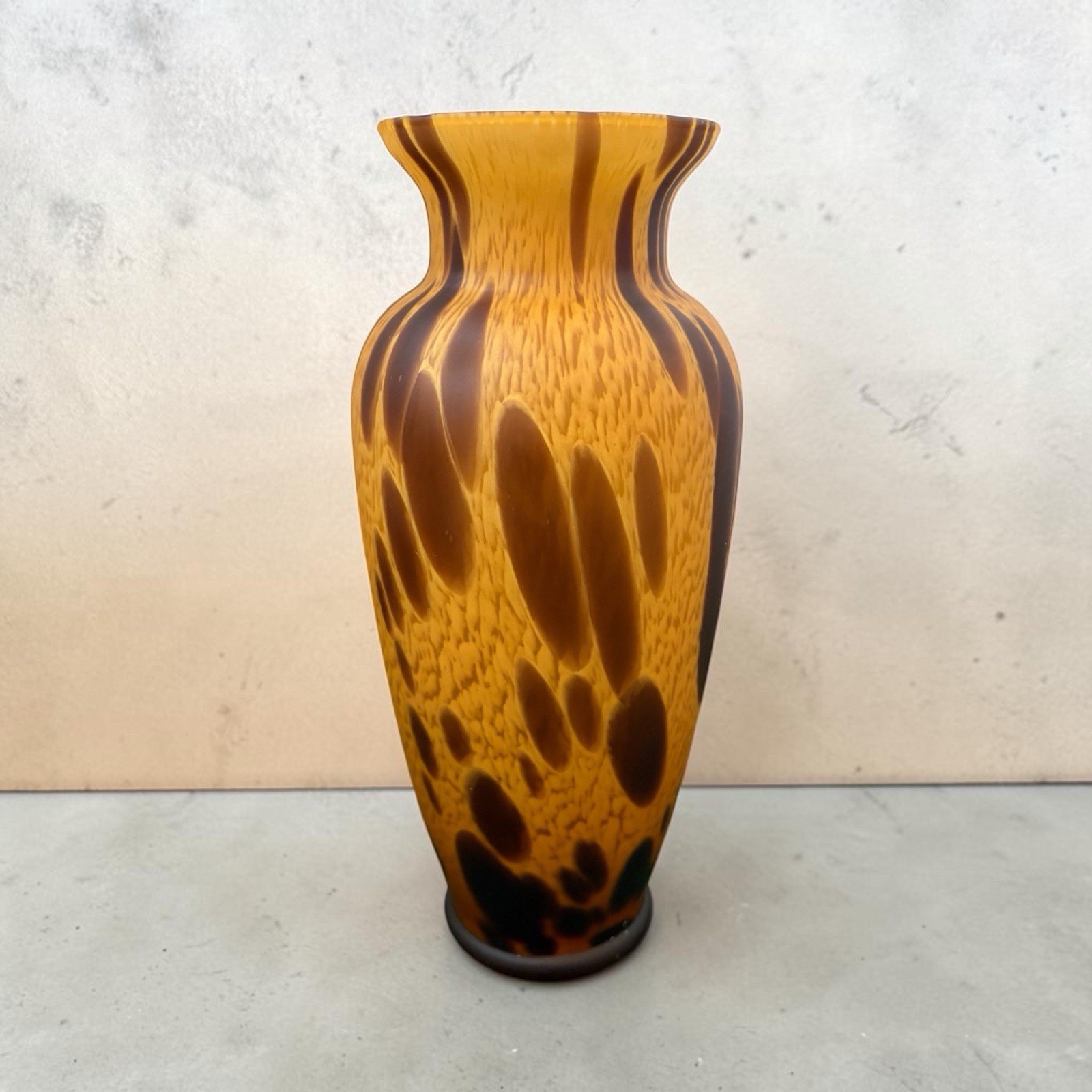 Maestri Vetri Italian Art Glass Amber Brown Spotted Decorative Vase 12 in