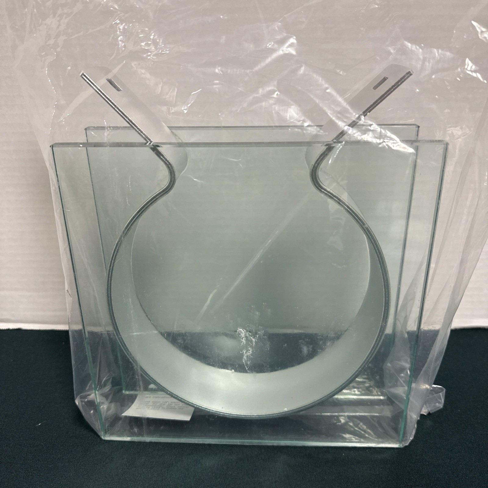 Peter Hewitt for MOMA 9” Large Ribbon Vase – Museum Of Modern Art – Glass NIB