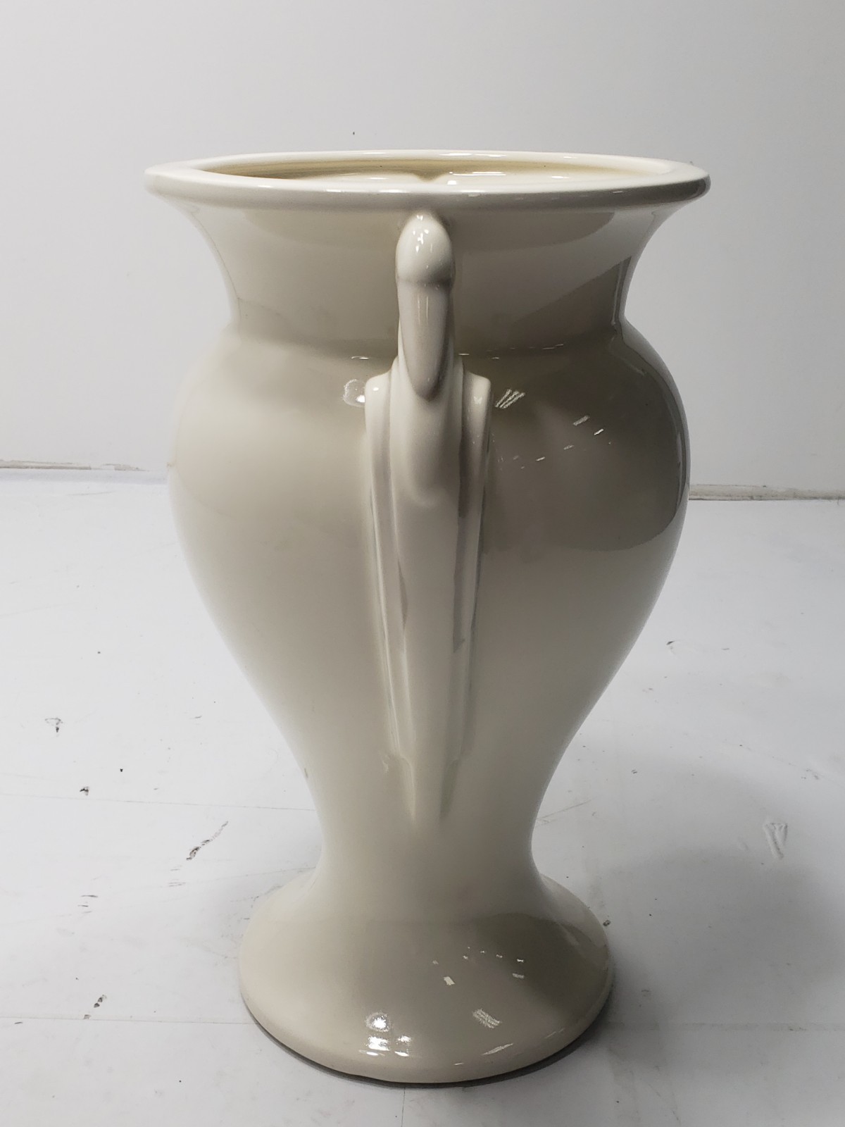 Vintage 1992 Haeger Pottery 12.5″ Floor Vase 9502 Crane / Egret / Heron Handles