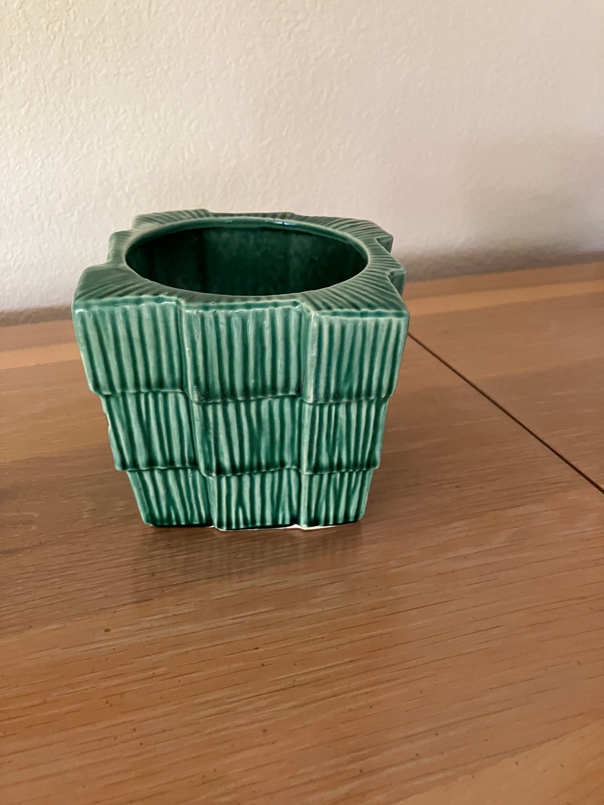 VTG McCoy GREEN Basket Weave or Shingle SQUARE Planter; 4 3/4″ X 4 3/4″ X 4″