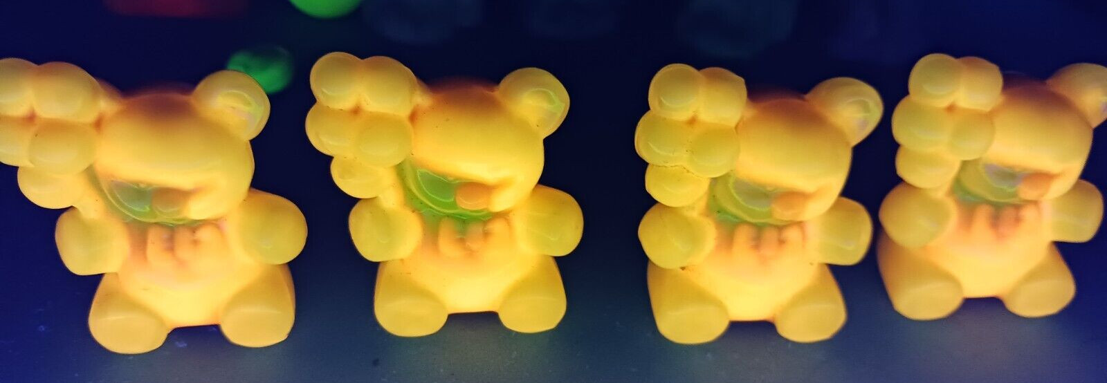 Boyd Art Glass Patrick the Balloon Bear ~ Sunglow made on 3-23-1990 Glows in UV