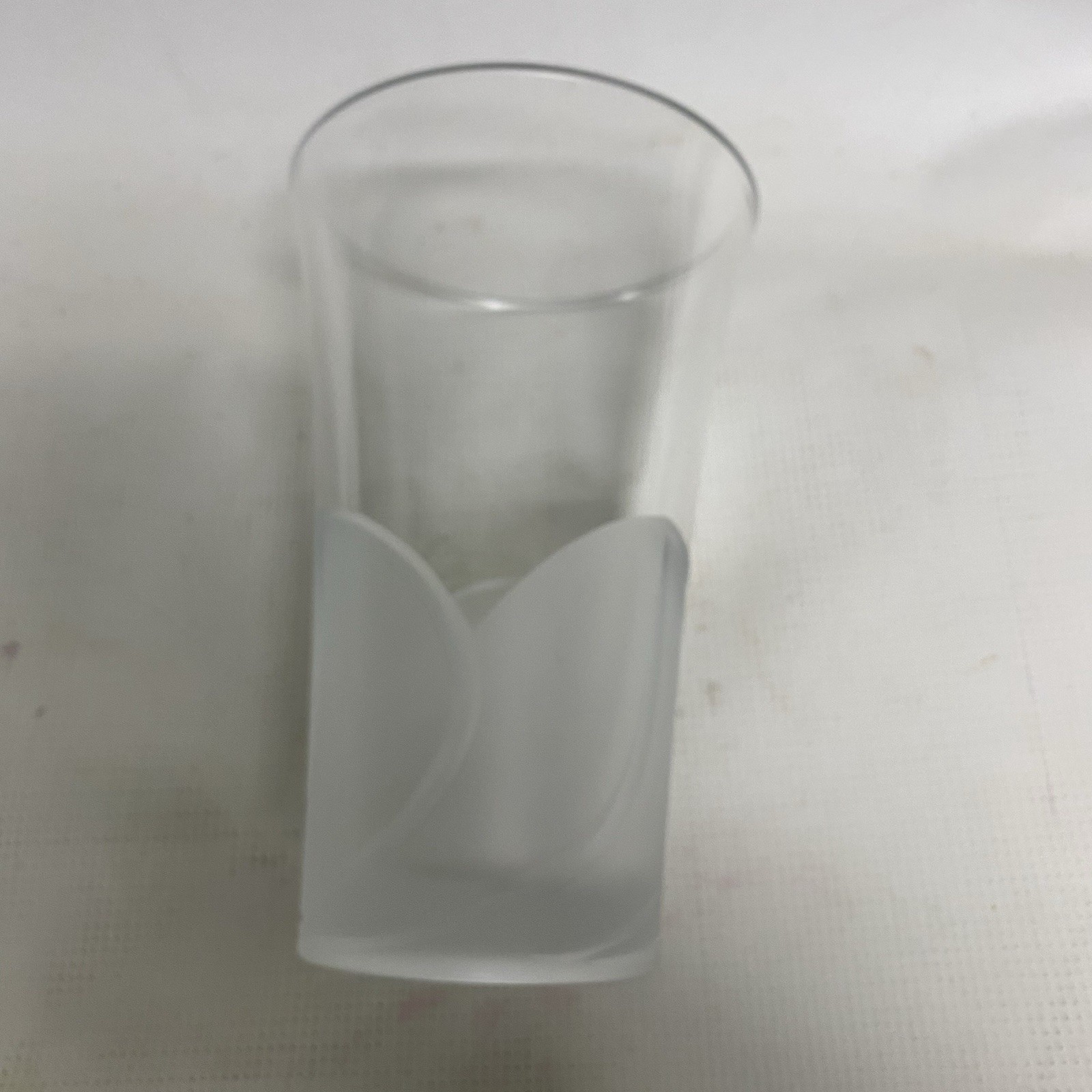 Cristal d’Arques Durand Crystal Vase Frosted Leaves Vintage 8” Tall