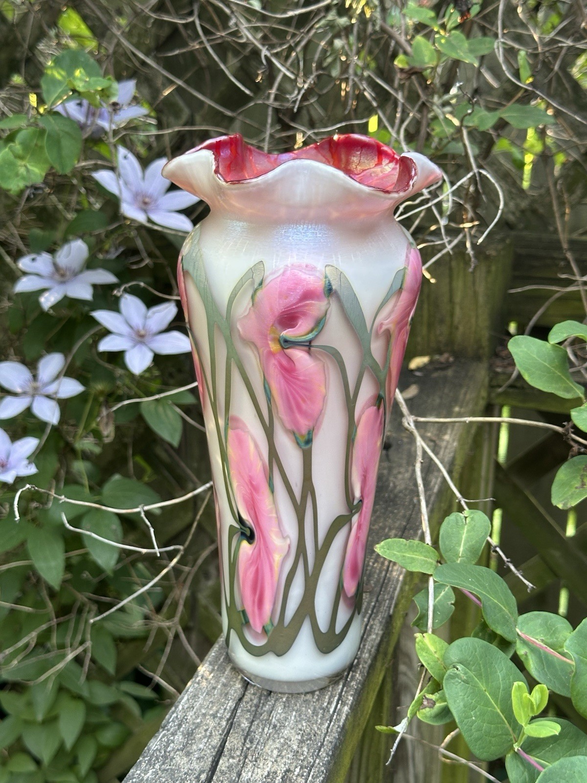 OUTSTANDING JOHN LOTTON SIGNED CAMEO ART GLASS 11″ VASE