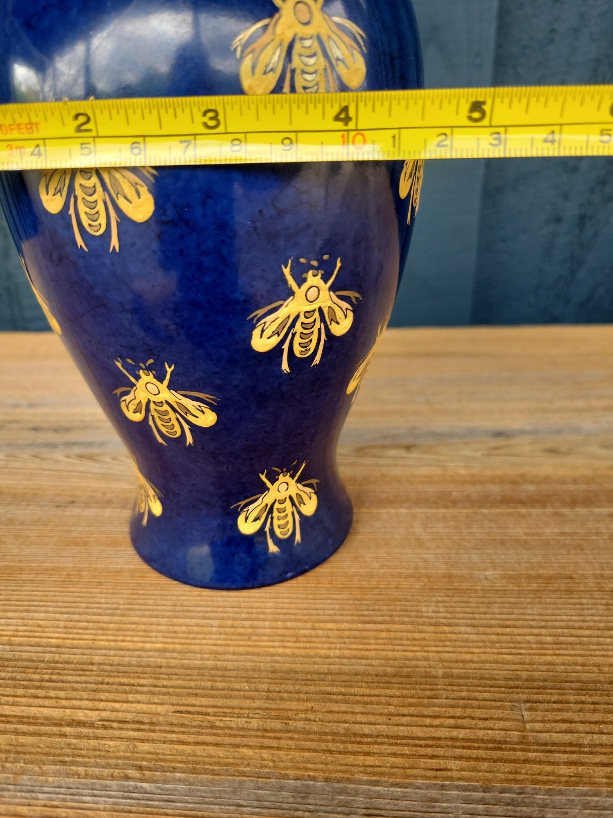 Andrea By Sadek Cobalt Blue decorative Vase w Painted Gold Bees 10″