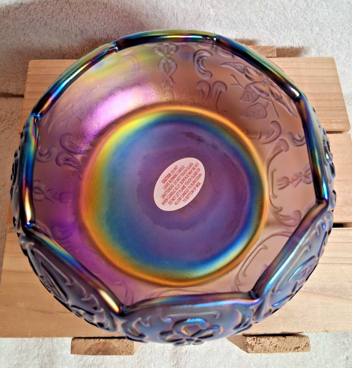 VTG. FENTON PLUM/LAVENDER IRIDESCENT WILD ROSE & BOW KNOT RUFFLED CANDLE BOWL