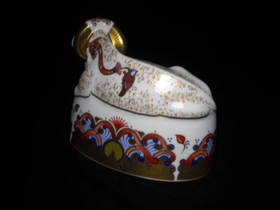 Rare Royal Crown Derby Water Buffalo Paperweight/Figure 4 3/4″ x 7″ Excellent
