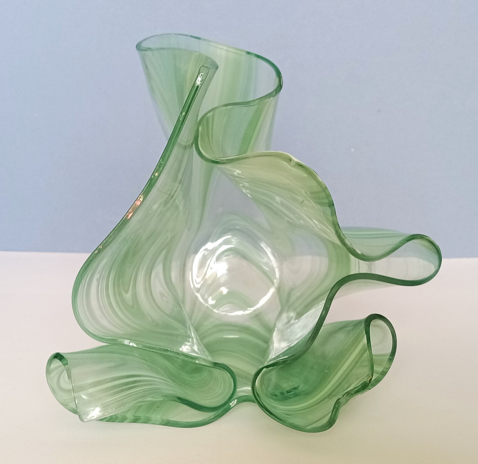 Stunning Signed Green & White Swirl Handkerchief Art Glass Vase 7″x7.5″x7.5″