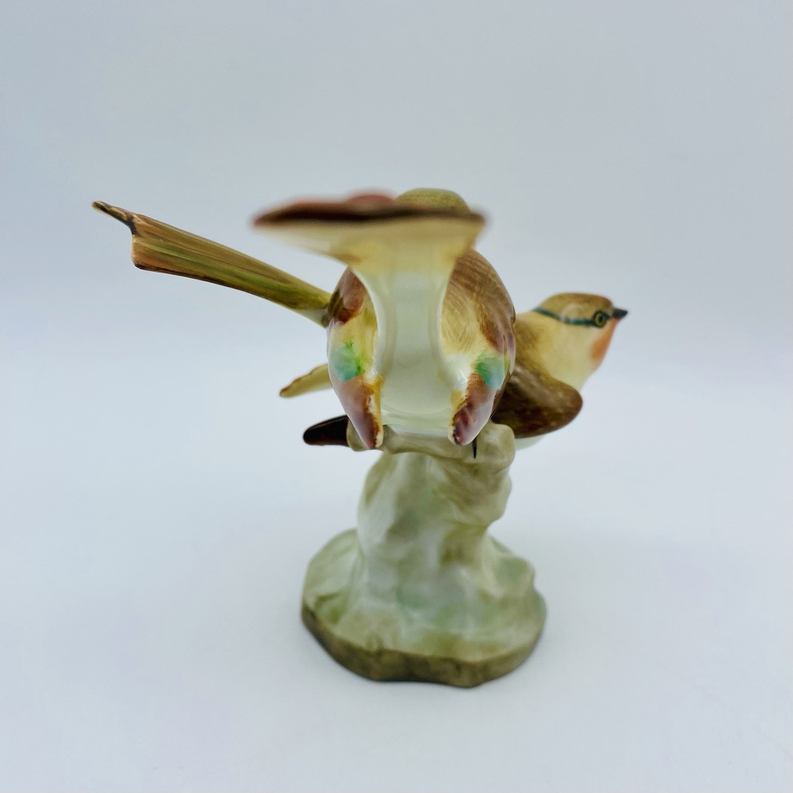 Herend Rothschild Bird Figurine Mates on Branch Hand Painted 1839 5163 Hungary