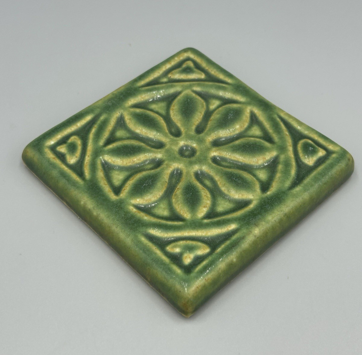 Pewabic Pottery Matte Green Swirl Snowflake Leaf Tree Square Tile Set of 4 READ