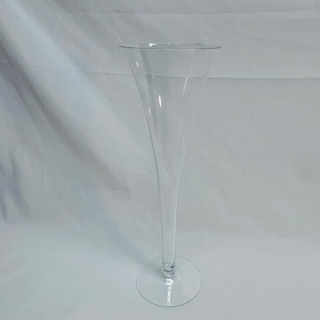 VINTAGE Elegant Slender Jardiniere Or Champagne Flute Clear 3 in Dia x 9 3/4 inH