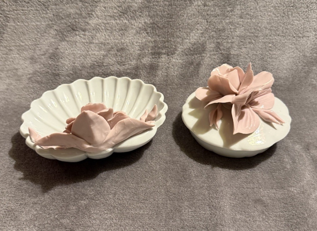 Nuova Capodimonte Italy Fine Porcelain Pink Rose Trinket Box & Shell Ring Dish