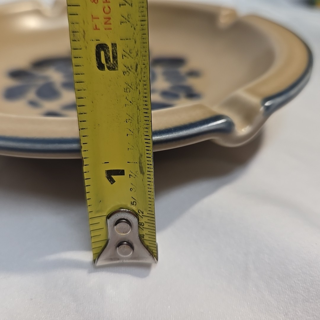 Pfaltzgraff Blue Folk Art Pattern Ashtray #612 – 6-3/8″ Tan Stoneware USA Made