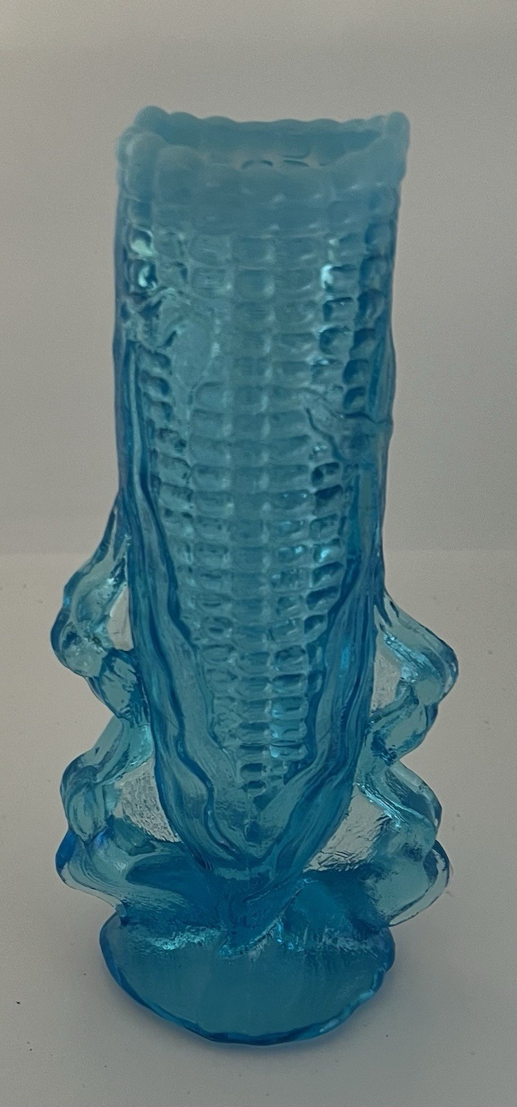 Vintage 1950s L.G. Wright Blue Opalescent Glass Corn 7-1/4” Footed Vase