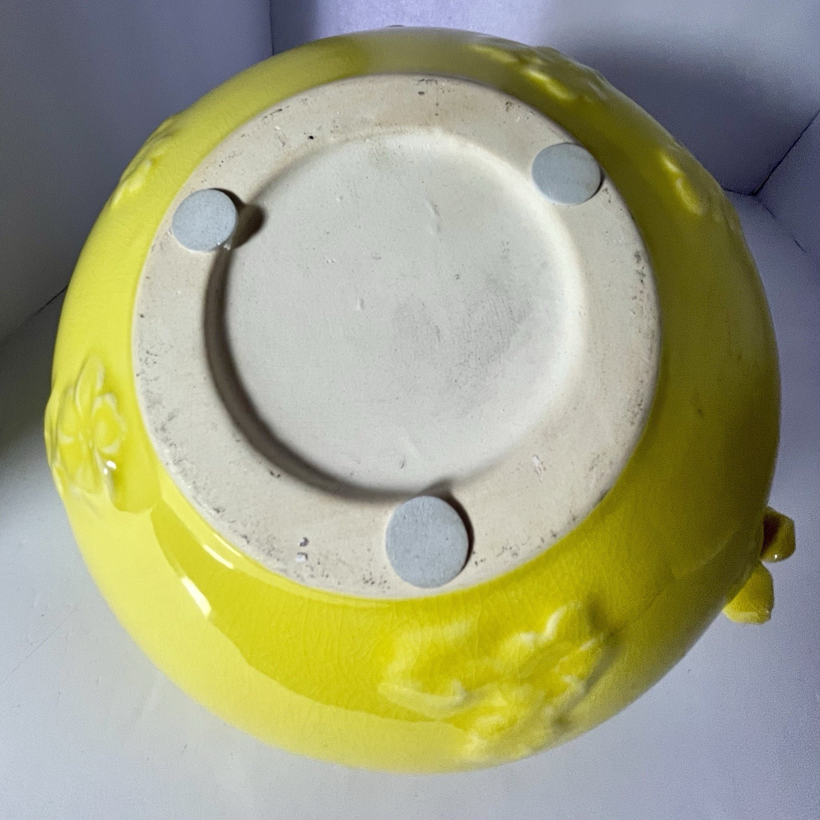 Vintage Remi Pottery Yellow 3D Flowers Art Vase Bowl Pot Planter 9″ x 5.5″