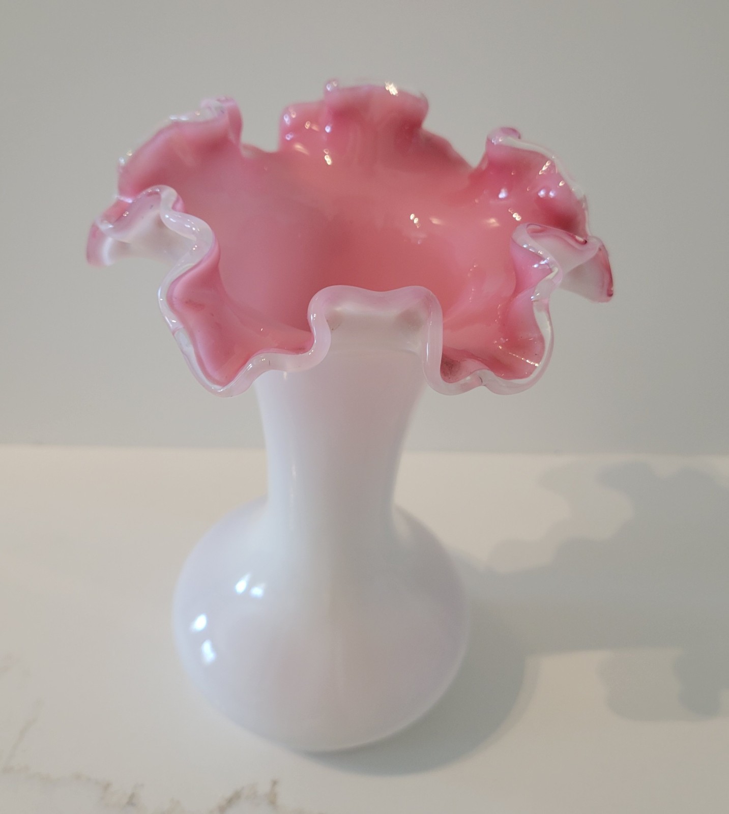 Vtg Fenton Vase White With Pink/Peach Crest Ruffled Crimped Clear Glass Edge