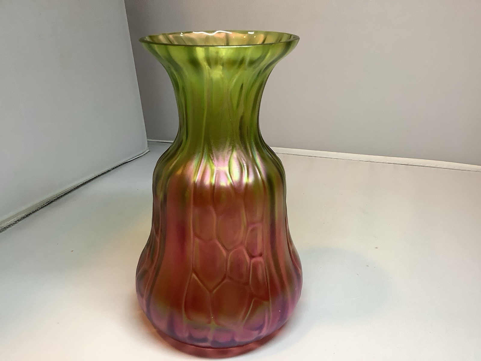 Antique Kralik Rubina Honeycomb Panel Iridescent Vase Green & Pink 5 1/4 Inch