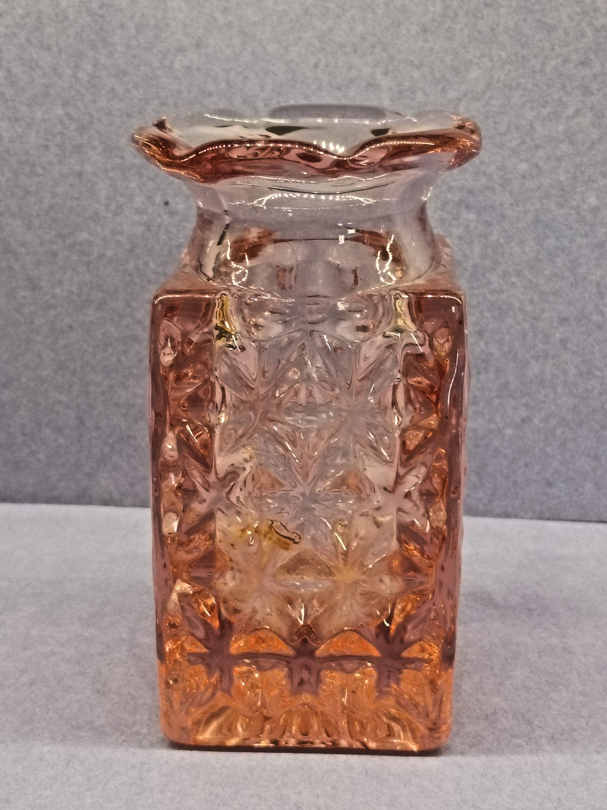 Vintage Imperial Glass Ruffled Vase Pressed Glass 4.5″