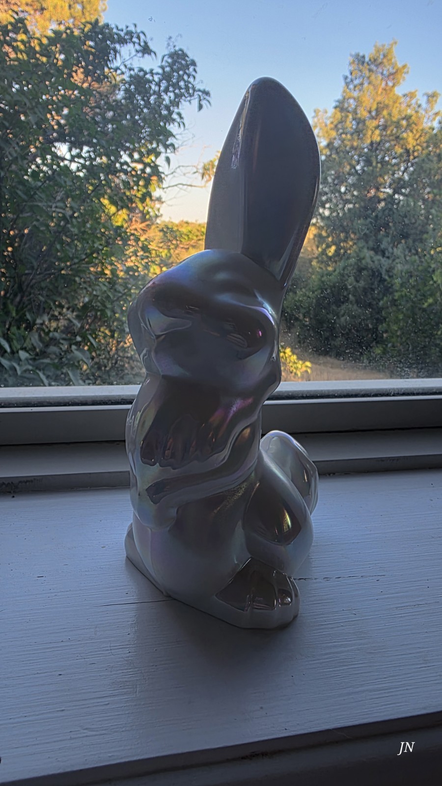 Mosser Made Viking Glass Thumper Bunny Iridescent Milk Glass Awesome Condition!