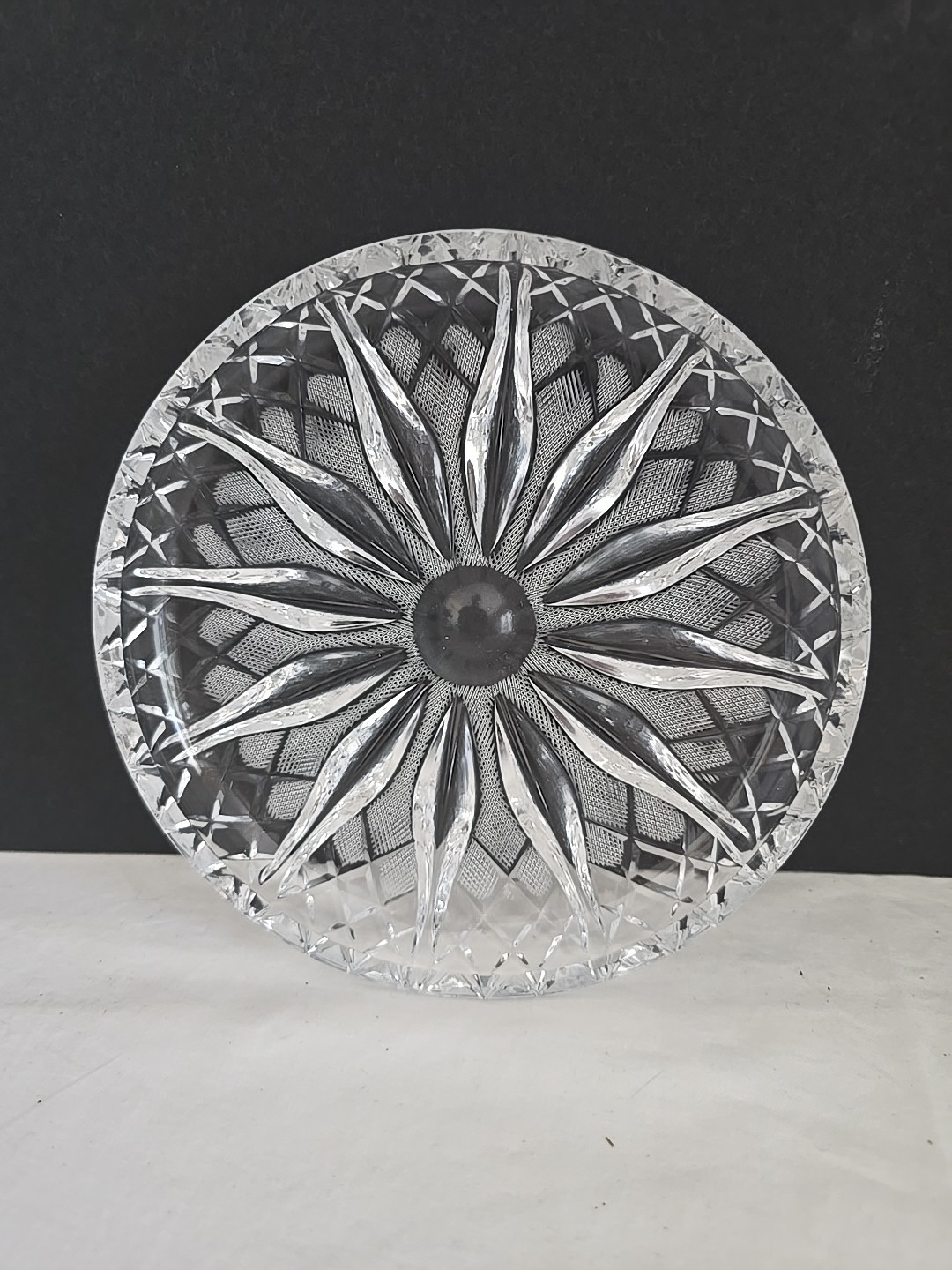 Vintage Round Crystal Glass Dish, Bowl 6″D