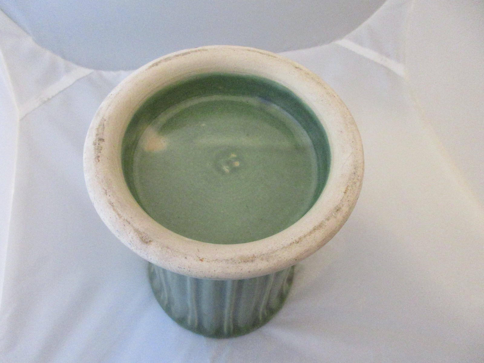vintage GARDEN CITY POTTERY ribbed footed green vase – california pottery