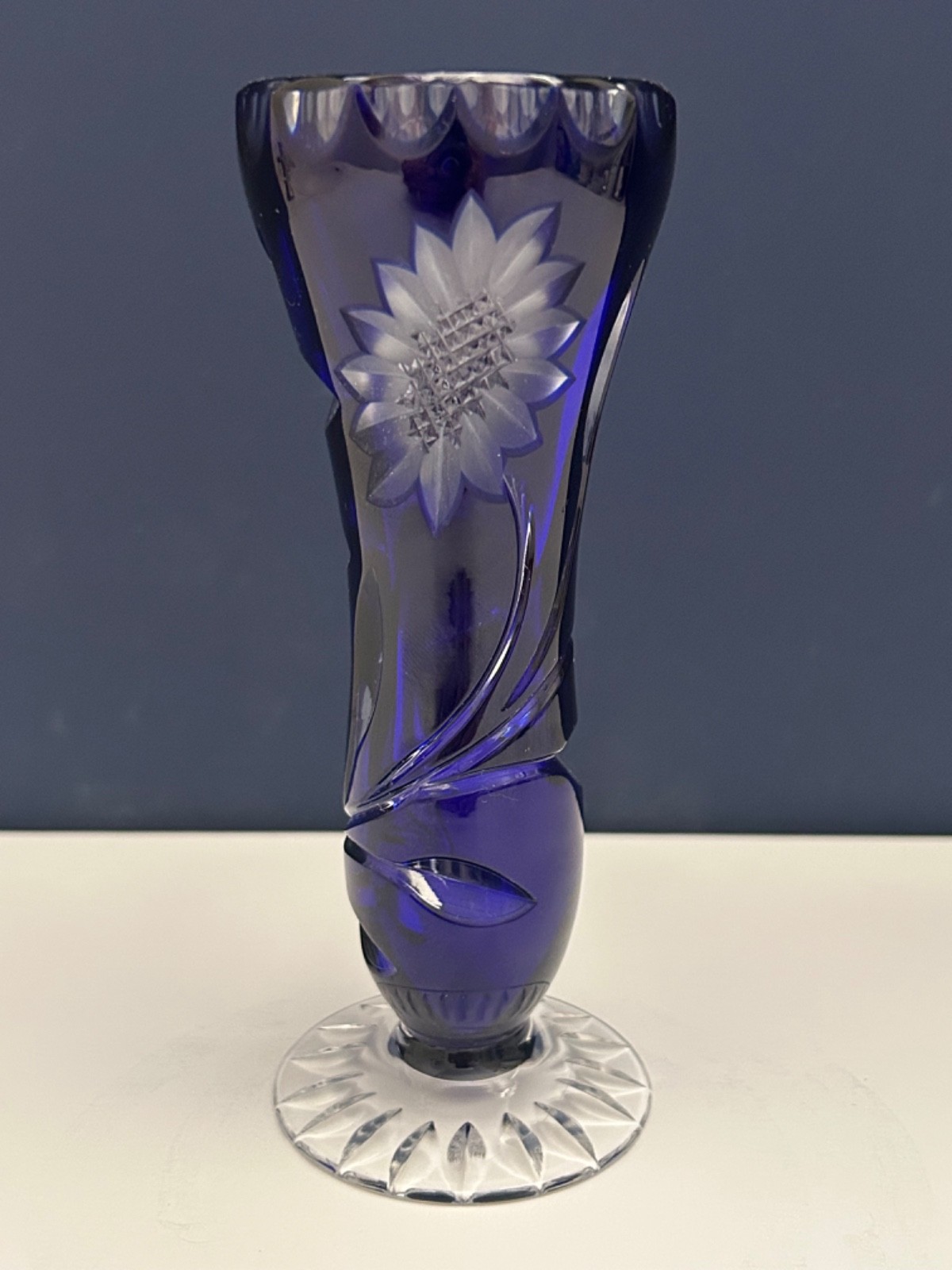 Stunning Bohemian Crystal Cut To Clear Cobalt Blue Hand Cut Floral Motif 6 1/2″H
