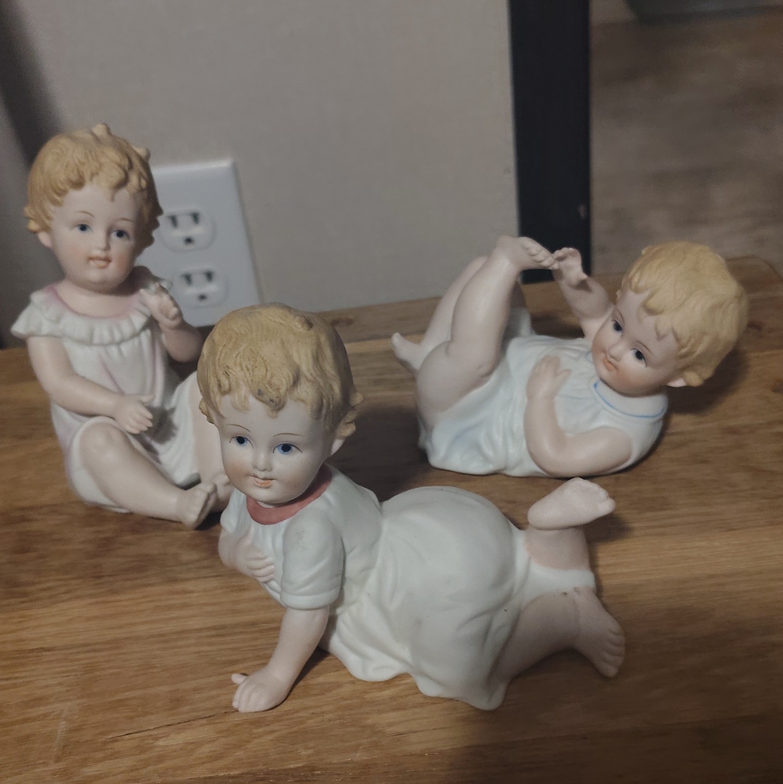 Andrea by Sadek Porcelain Baby Figurines Hand Painted White Blue Set MPN 7504