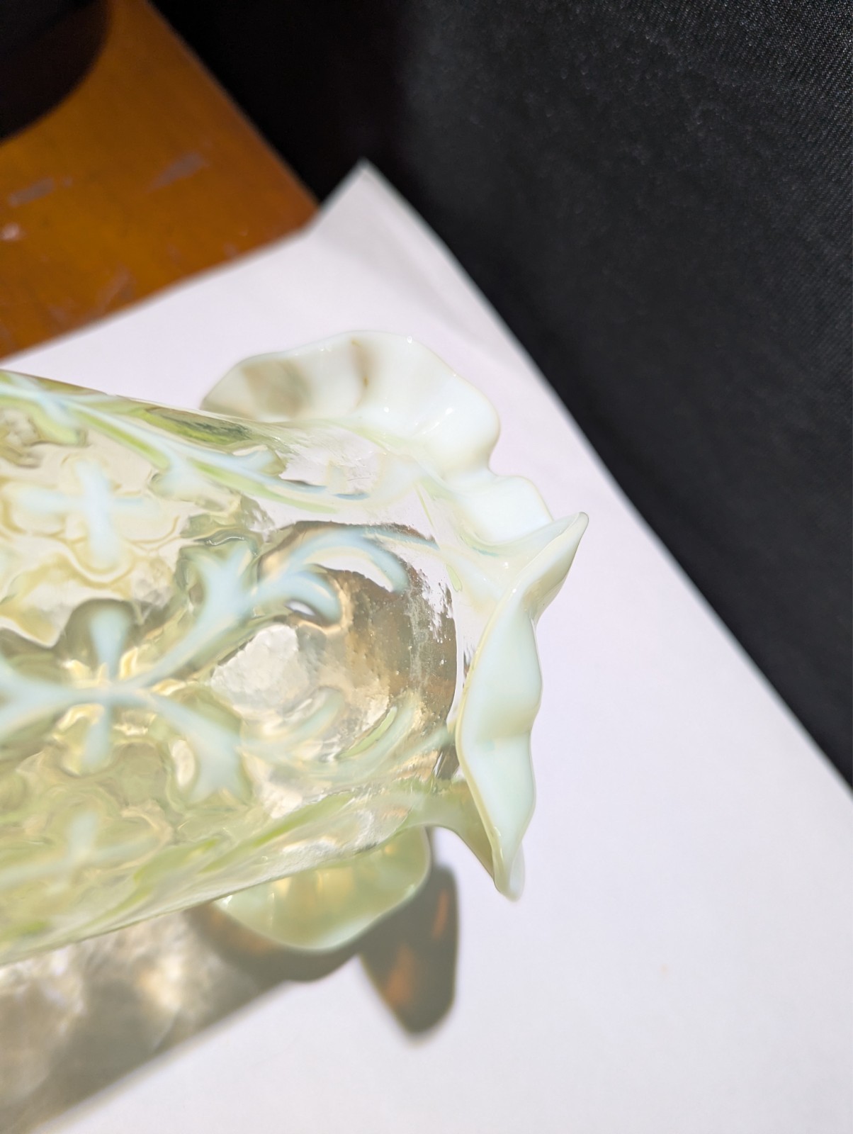 NORTHWOOD RUFFLE EDGE TOPAZ YELLOW VASELINE GLASS OPALESCENT SPANISH LACE VASE