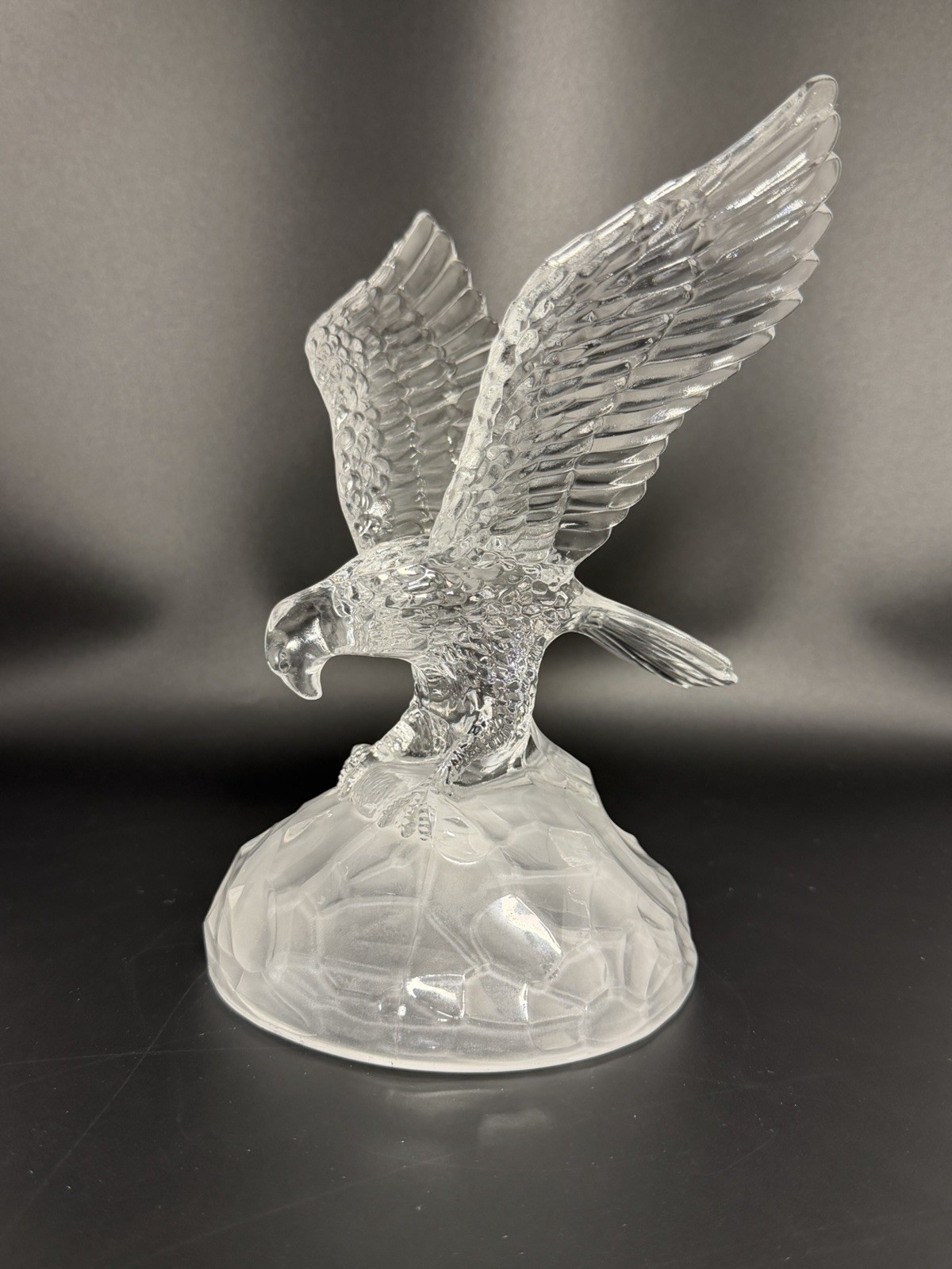 Cristal d’Arques Crystal Clear Art Glass Eagle Statue Frosted Base France 8”