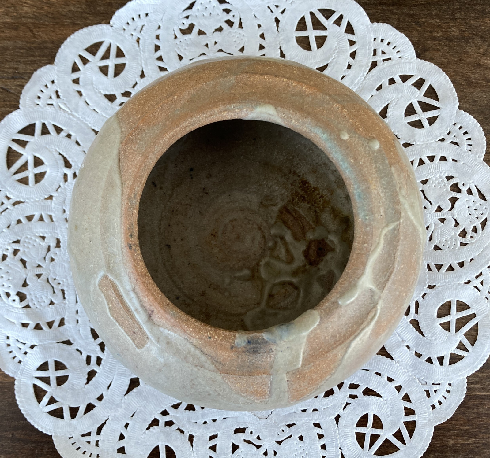 Studio Terracotta Rotund Vase with White Opaque Crackle Shino Glaze – Vintage
