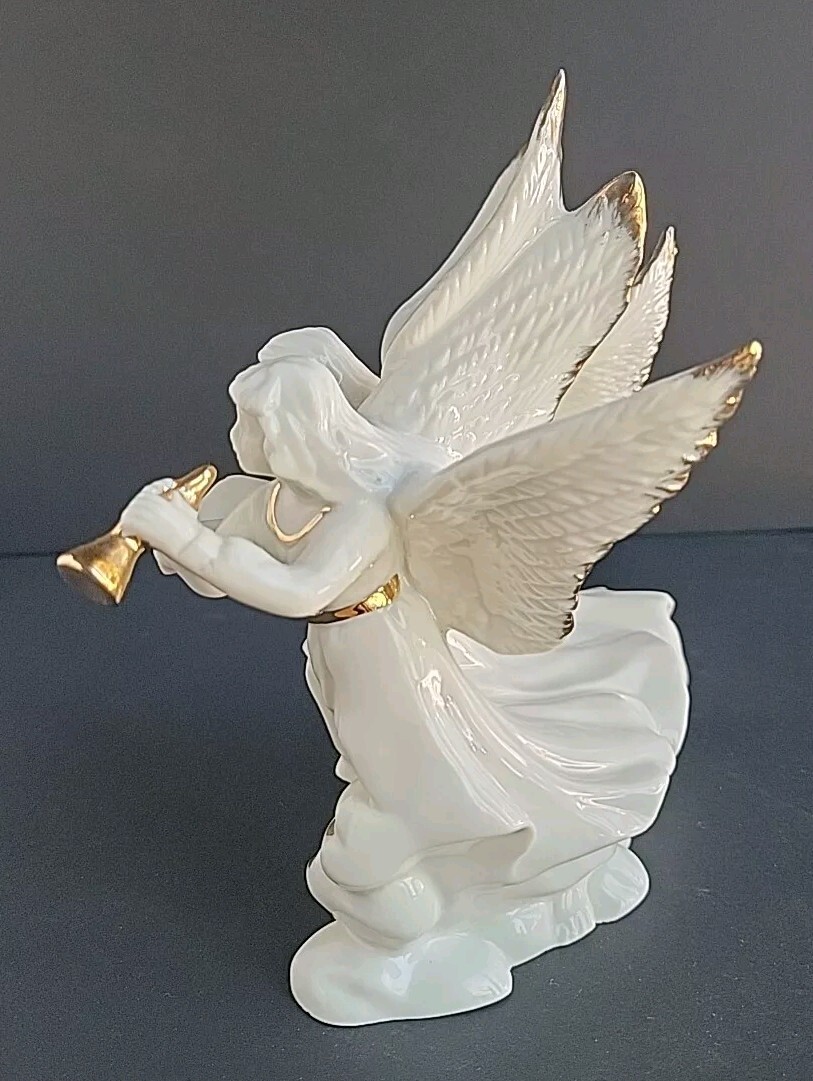 Lenox Fine Porcelain “Holiday Elegance” Ivory & Gold Angel Musical Trio FK001