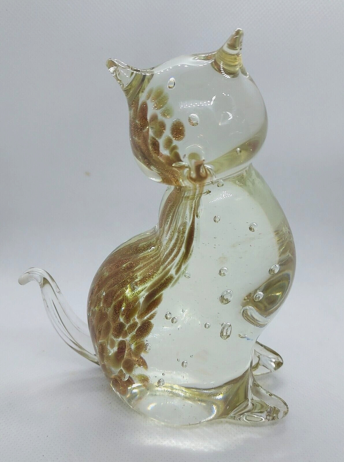 GCA Art Glass Studios Cat Clear Glass with Bubbles and Gold Flecks EUC