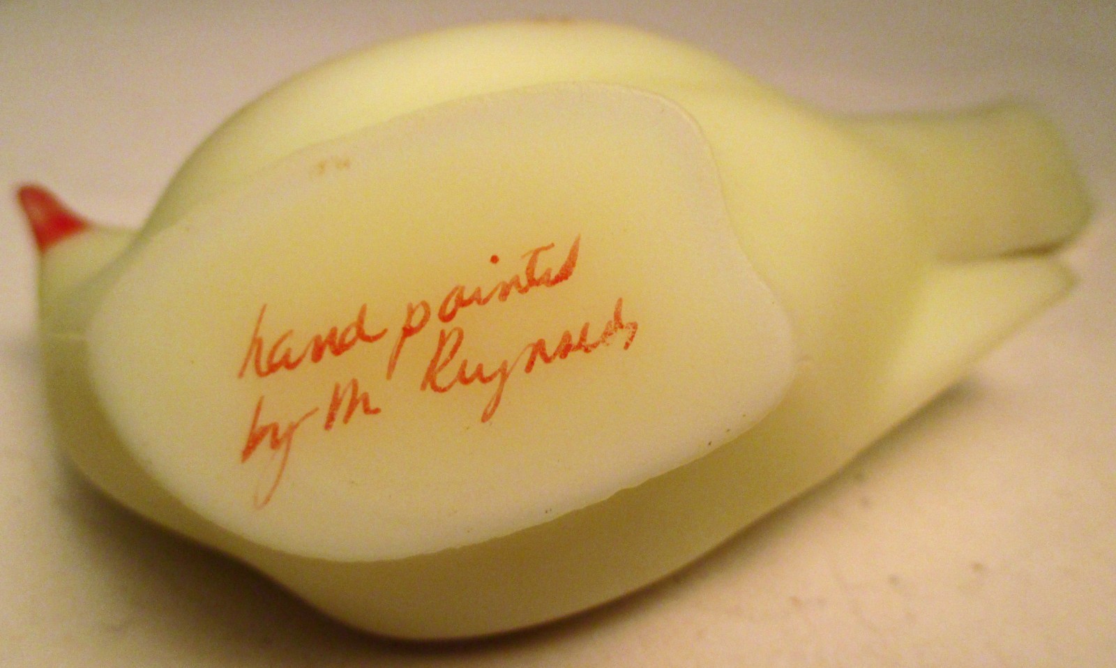 VTG Fenton Happiness Bird #5197RC Roses on Custard HP by Martha Reynolds & Glows