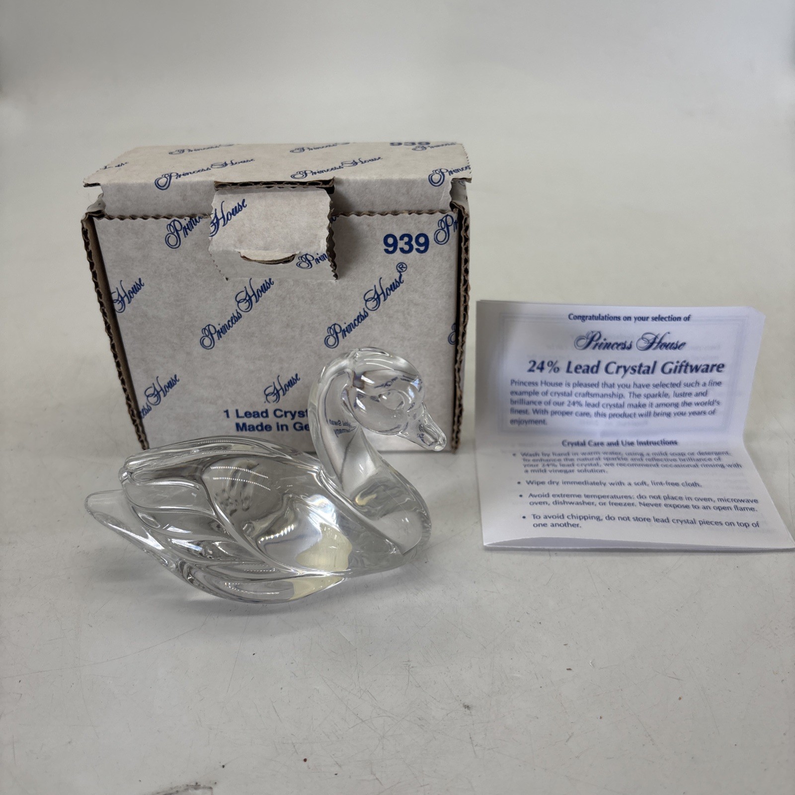 Princess House Pets 24% Lead Crystal Swan Figurine 4.5x3x2” NEW in BOX 939