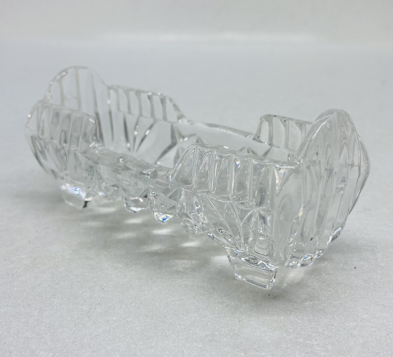 Vintage 1980s Crystal Glass Ashtray Cigar Cigarette Holder 4” Unique Shape 35