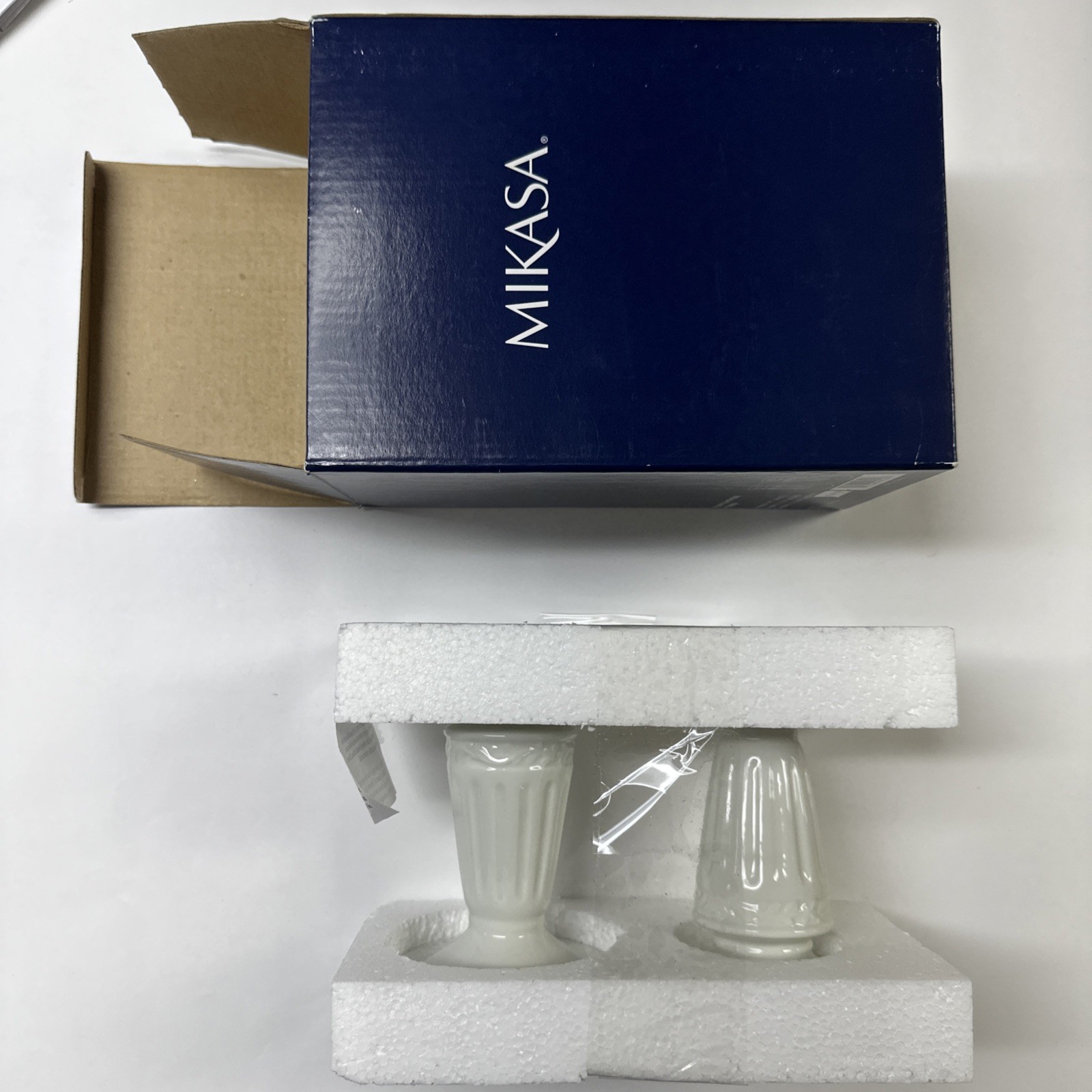 Mikasa Italian Countryside Short Candle Sticks 4.5″ Tall – Lot Of 2 NEW
