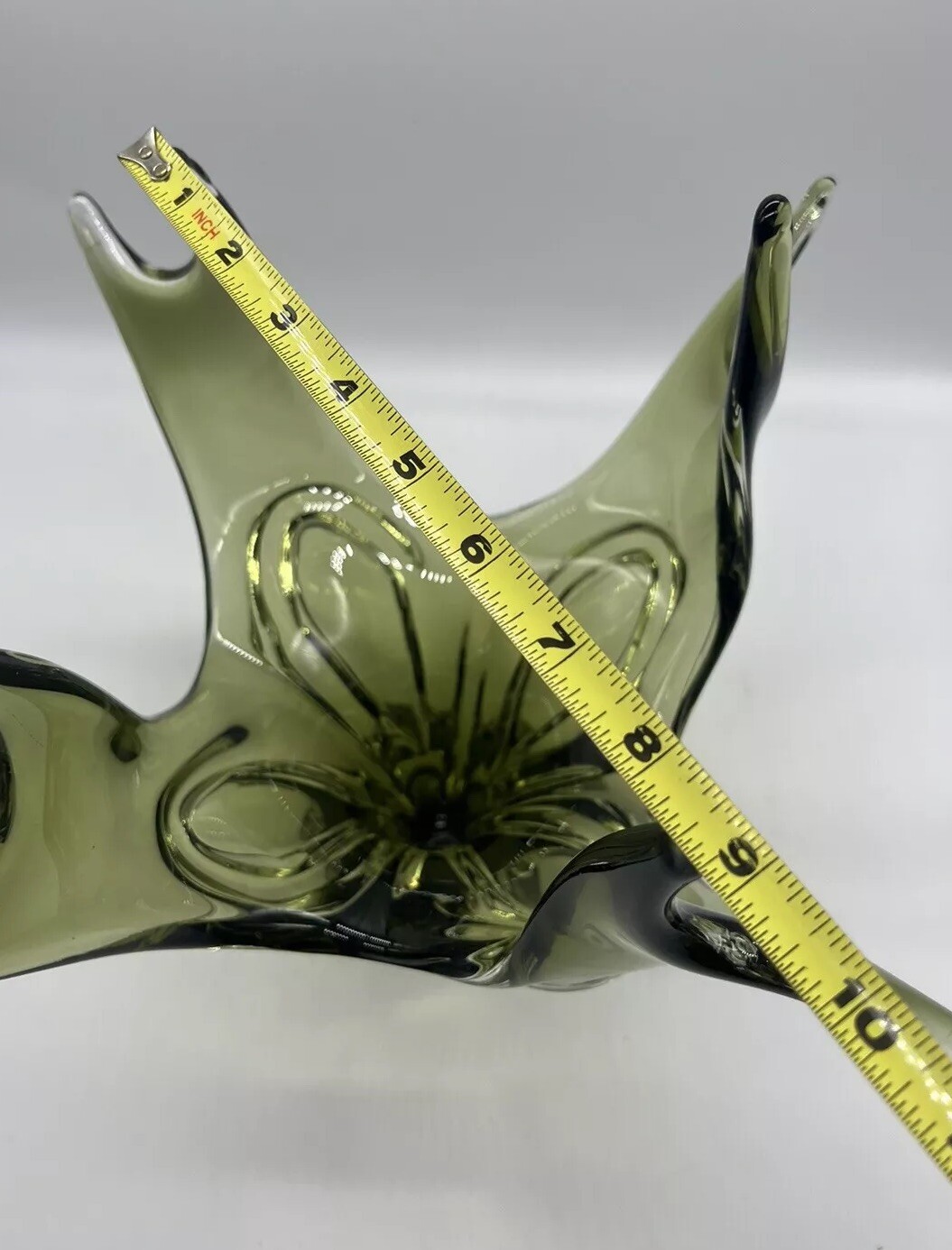 VTG CHALET Lorraine SPLASH 8 Point Olive Green to Clear Art Glass Large Vase
